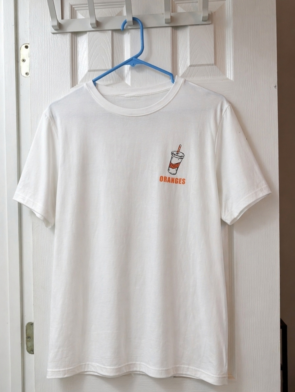 Graphic Tee Oranges So Hot Orange Juice Summer Sun T-Shirt White Short Sleeve 42